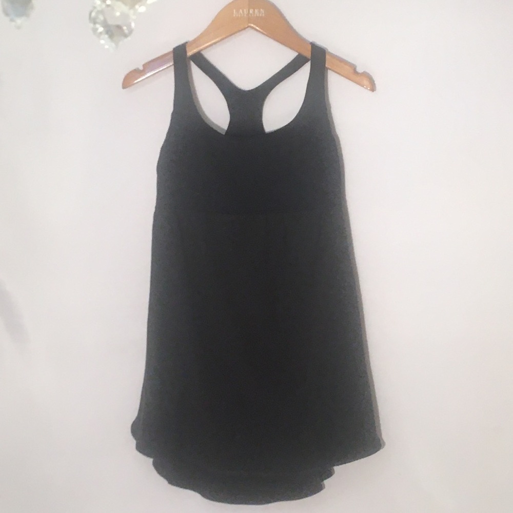 Lululemon tank top with built in sports bra. 10
